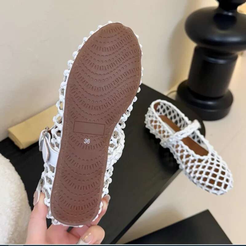 2025 New Retro Classic Woven Hemp Rope Hole Hollow Flat Sandals Ballet Mary Mesh Precious Single Shoes