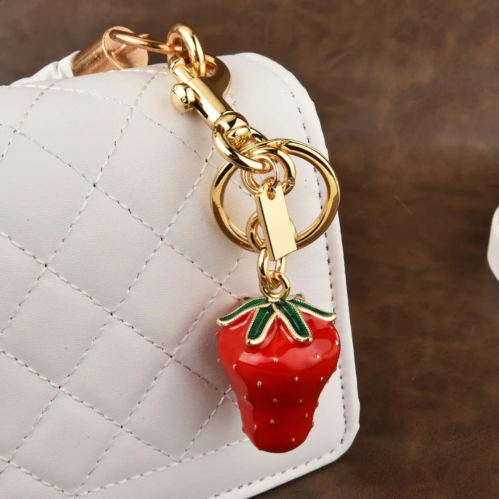 Delicious Fruit Red Strawberry Pendant Keychain Cute Strawberries Charms Keyring For Women Men Key Bag Ornament Accessories Gift 250428