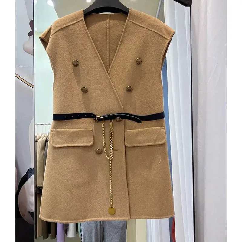 New Woolen Vest Autumn And Winter Womens Long V-Neck Sleeveless Vest Belt Woolen Vest Comfortable V-Neck Soft Fashion CoatT251128