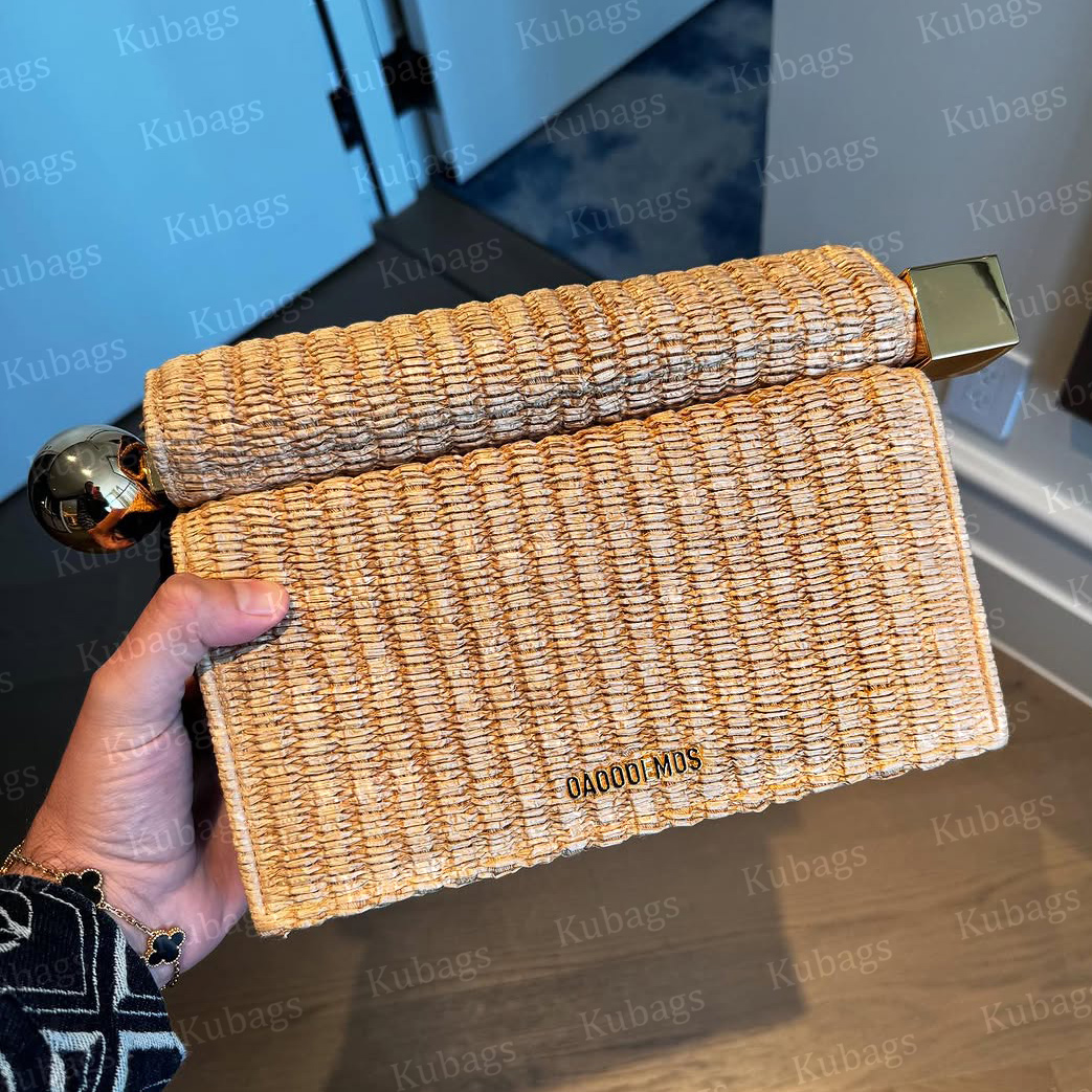 The Rond Carre Clutch Bags Designer Woman La Petite Pochette Bag Take Out Beach Straw Raffia Summer Crochet Women Luxury Handbag Shoulder Crossbody