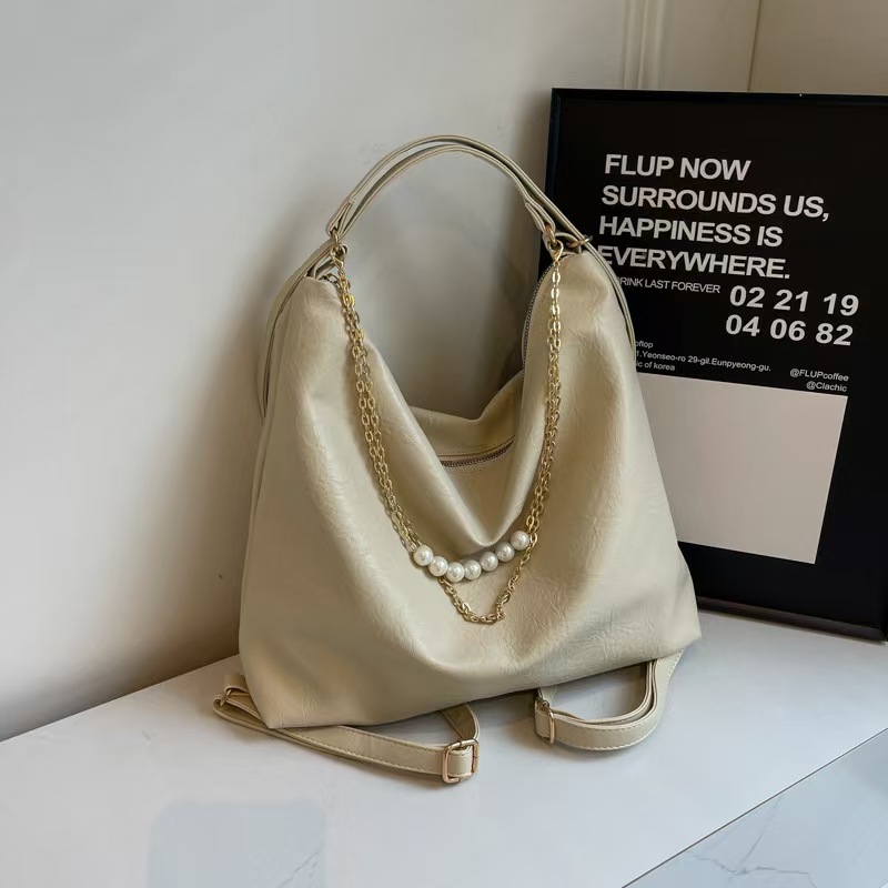 Designer Bag 2025 New Outdoor Style Luxury Free Delivery Large Capacity Soft Surface Trendy Simple Backpack Women's Fashion Suitable For Daily Co
