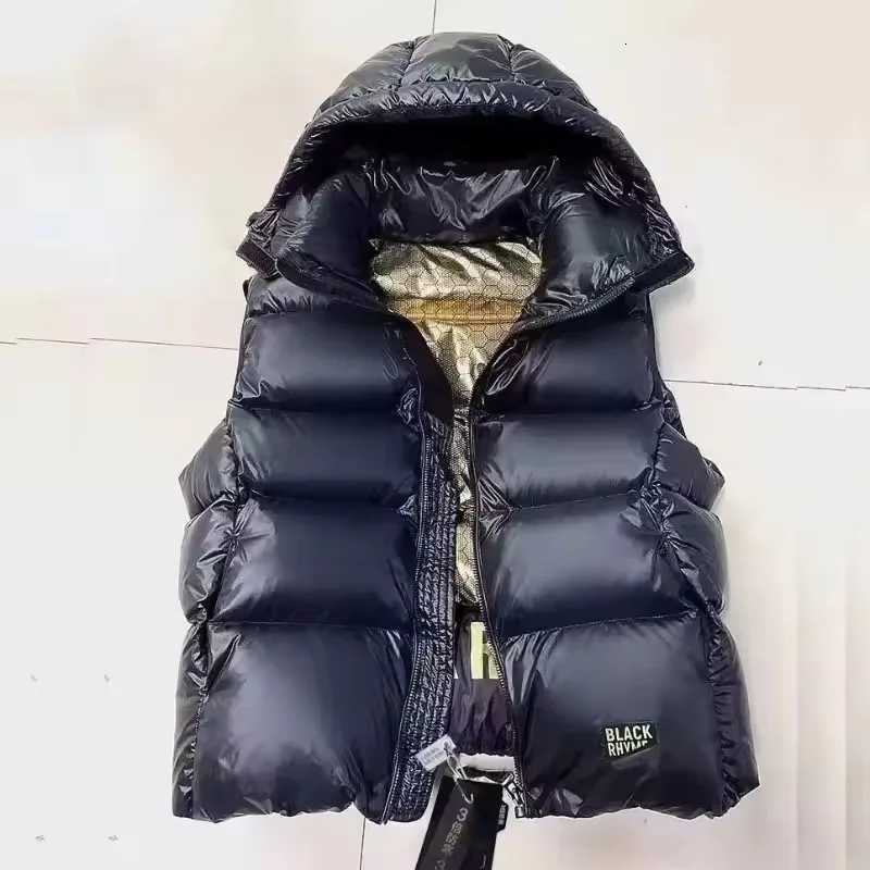 Detachable Hood Down Vest Womens Short Puffer Outwear 2025 Autumn Winter New Fashion Loose Thick Warm Puffer Waistcoat FemaleT251128