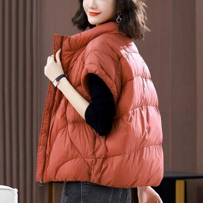 2025 New Korean Womens Vest Puffer Jacket Casual Parkas Round Neck Down Cotton Vest Loose-fit Slim Female Warm Snow Wear TopT251128
