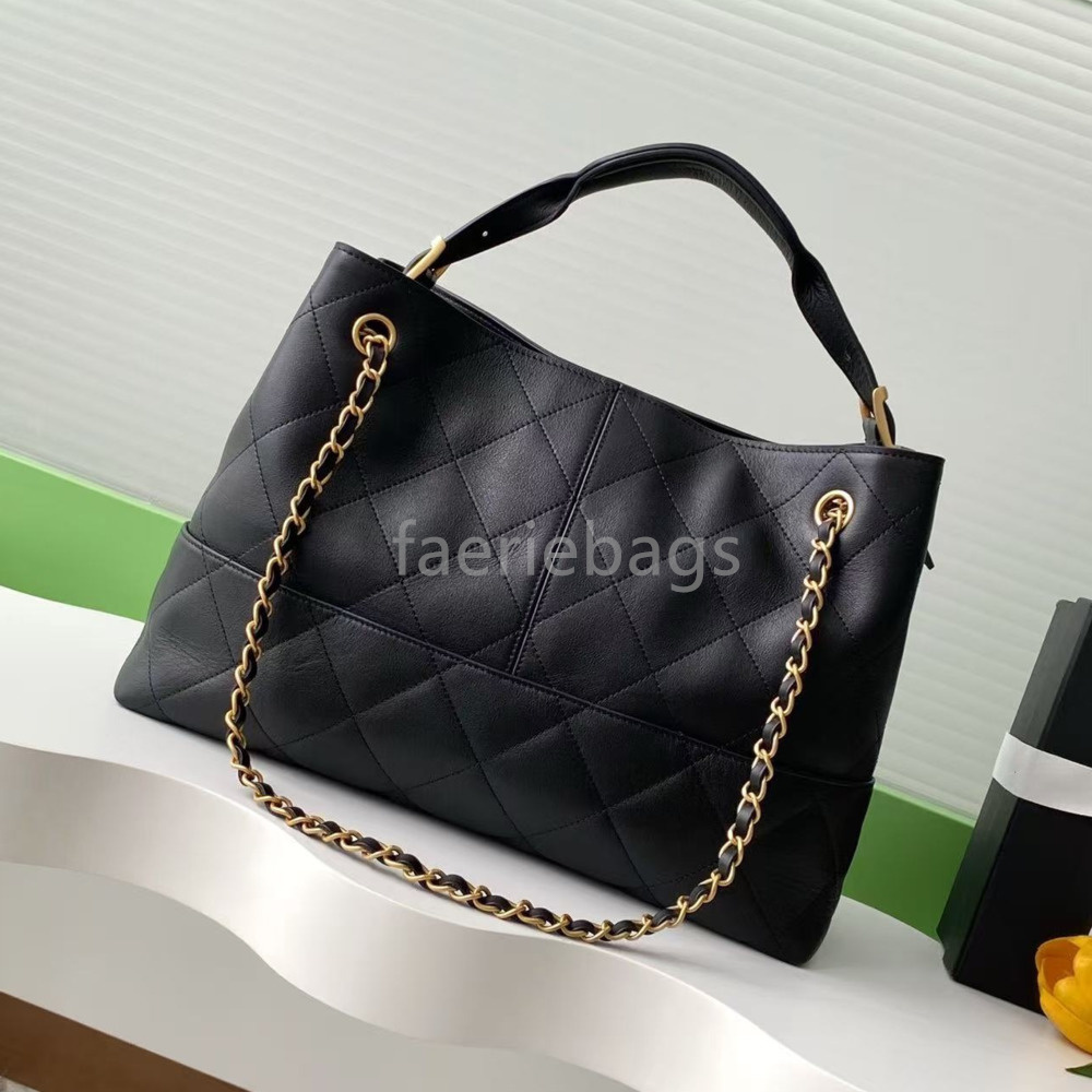 Luxury designer bag bead shoulder bag Tote bag made of suede and calf leather paired with vintage metal chains shoulder bag crossbody bag handbag Luxury brands