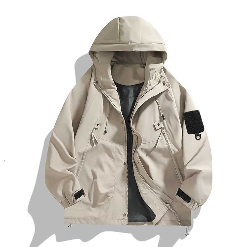 Autumn Winter Fashion Men Jacket New Casual Comfort Windproof Solid Tops Outdoors Loose Multiple Pockets Hooded Coats Men M251128