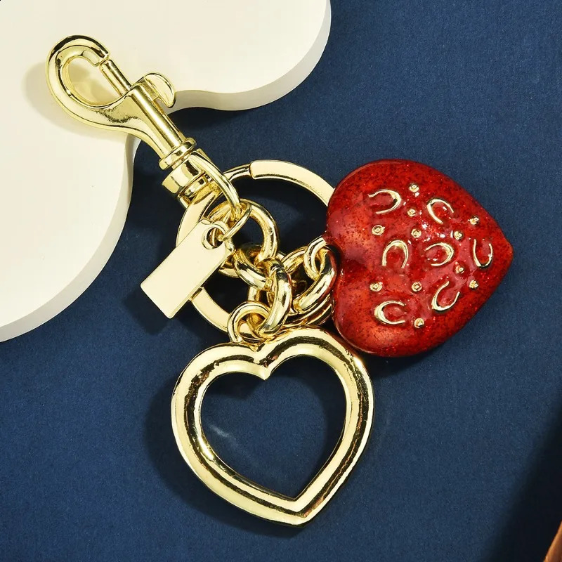 Advanced Love Keychain Bag Pendant Womens Bag Jewelry Exquisite Car Pendant Accessories Wholesale 250428