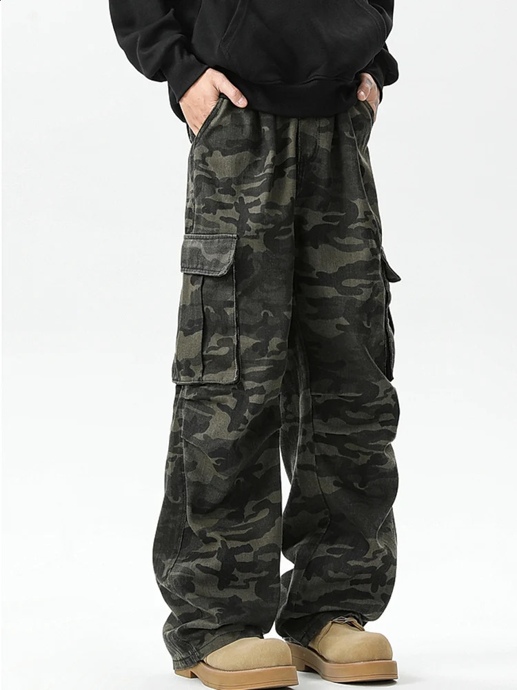 Mens fashion pants jeans washed camouflage multi pocket straight wide leg mens pants jeans style 250423