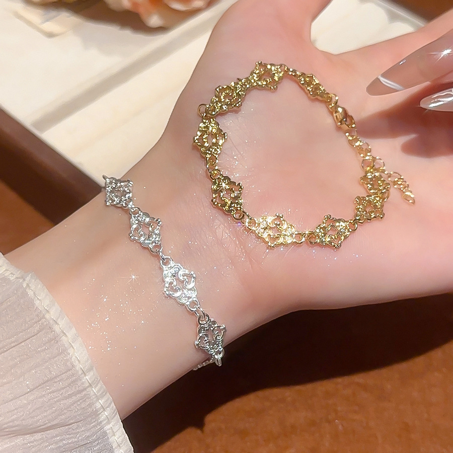 European and American Style Metallic Heart Hollow Cloud Fashion Simple Versatile Elegant Bracelet Niche Design Sense Jewelry - view 7