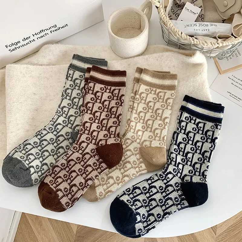 1 Pair Autumn Winter Wool Warm Socks Women French Style Letters Pattern Solid Color Middle Tube Socks Breathable Wholesale J251128