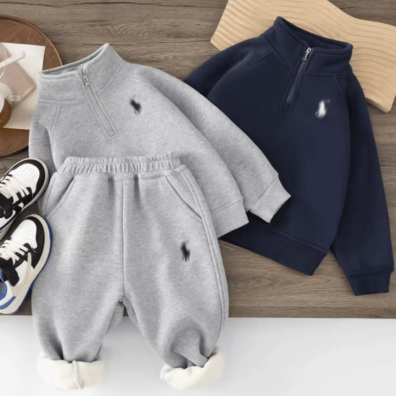 Designer Fleece-Lined Trendy Kids' Hoodie Winter Thickened Warm Sports Long Fleece 2-Piece Sweatshirt Set for Boys Clothes