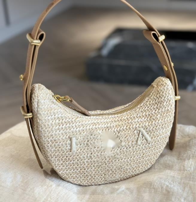 Designer Shoulder Bag Womens Mens straw bags armpit bags Crossbody half moon bags Luxurys purse handbag real Leather tote clutch underarm Bag strap39