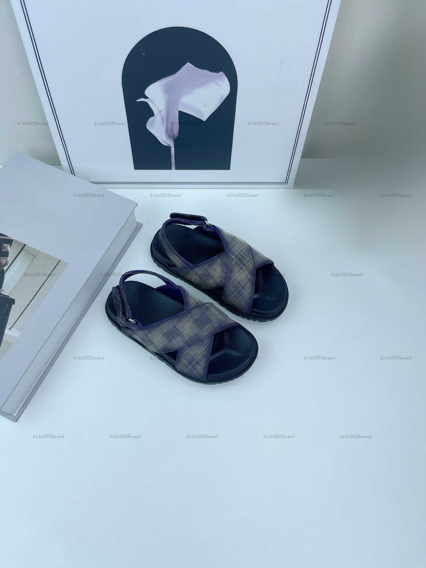 New baby Sandals Cross lace design kids shoes Size 26-35 Carton packaging summer High quality Child Slippers A283X08N065-g