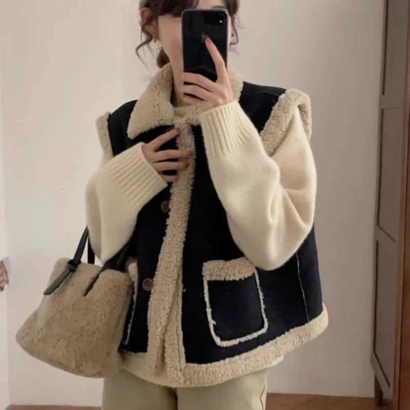 Winter Casual Wear Womens Korean Velvet Suede Sleeveless Vest with Sheepskin Fur Thickened Lapel Collar Outerwear for FallT251128