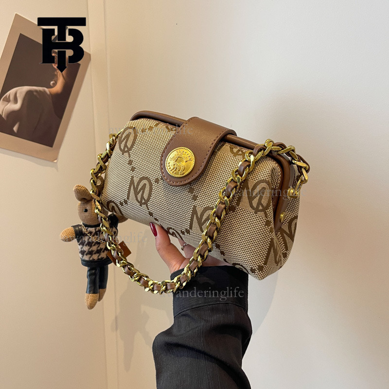 TB BHULAMTE Designer Luxury Chain Underarm Shoulder Bag Fashion New Style Niche Versatile Printed Canvas Bag This Year's Trendy Crossbody Bag Min