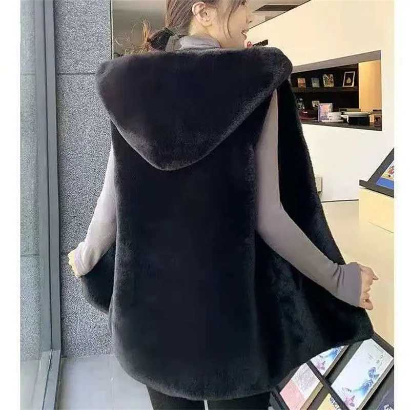 Hooded Vest Coat Womens Long 2025 Autumn Winter New Fur Imitation Rex Rabbit Fur Sleeveless Jacket Fashion Waistcoat Top FemaleT251128