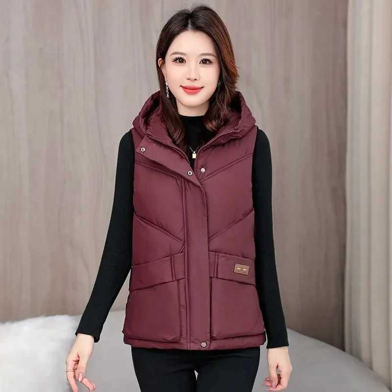 Down Cotton Vest Coat Women Parkas Autumn Winter 2025 New Hooded Warm Sleeveless Jacket Thicken Fashion Waistcoat Outcoat FemaleT251128