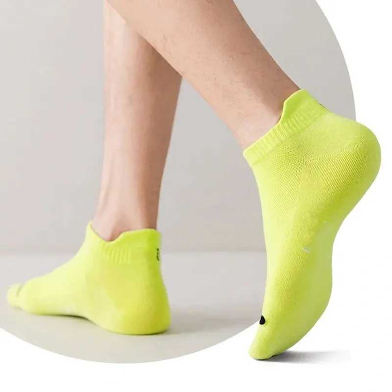 5 Pairs Bright Color Ankle No Show Socks Men Breathable Street Fashion Sport Deodorant Invisible Travel Running Socks J251128