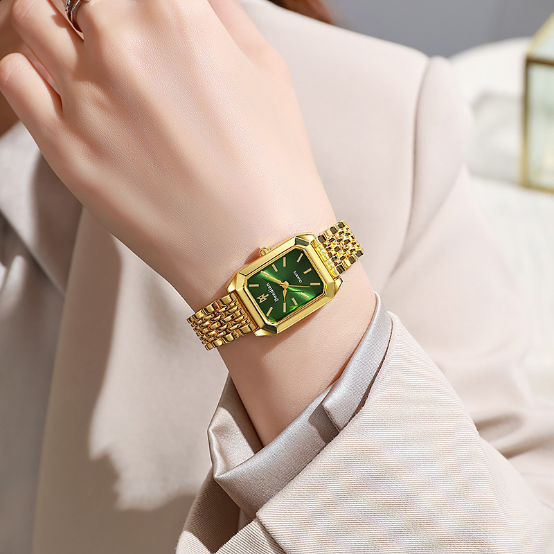 2025 New Light Luxury Steel Belt Womens Watch Female Student Fashion Simple Square Quartz Watch 231025