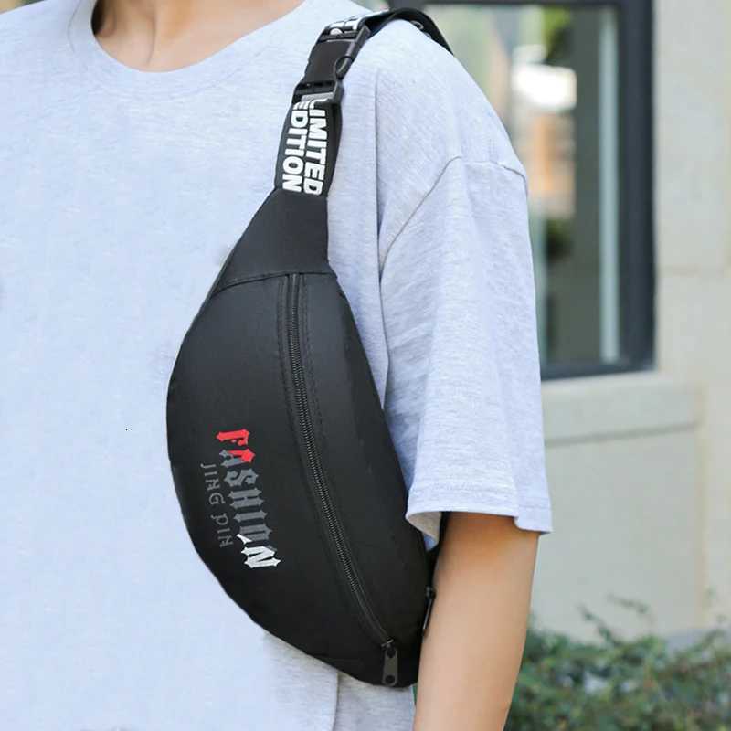 Mens waist bag is suitable for business travel and the waist bag can be carried across the bodyT251128