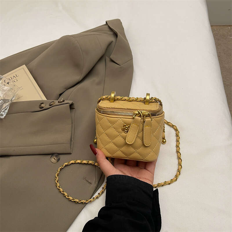 Shoulder bag Designer Handbag mini Luxury bags square diamond grid Fashion Retro Handheld Underarm High End Solid color hot selling travel festival bi