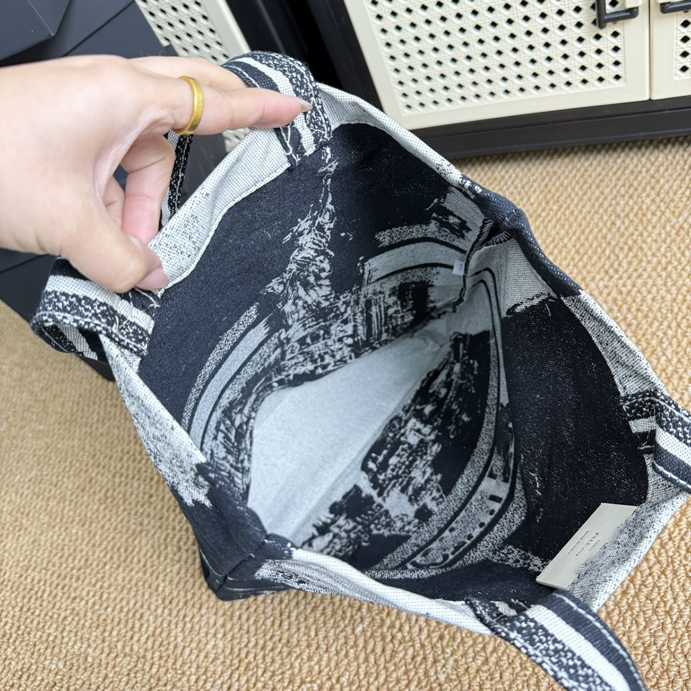 Designer storage bags tote canvas Shopping printed Letters Beach Bag Casual Handbag for Travelling Shopping Gym Bag
