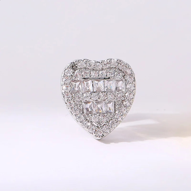 Hip Hop Rapper Single Shackle Teeth Cap Dental Braces Zircon Gold Silvery Color Metal Personality Tooth Jewelry 250427