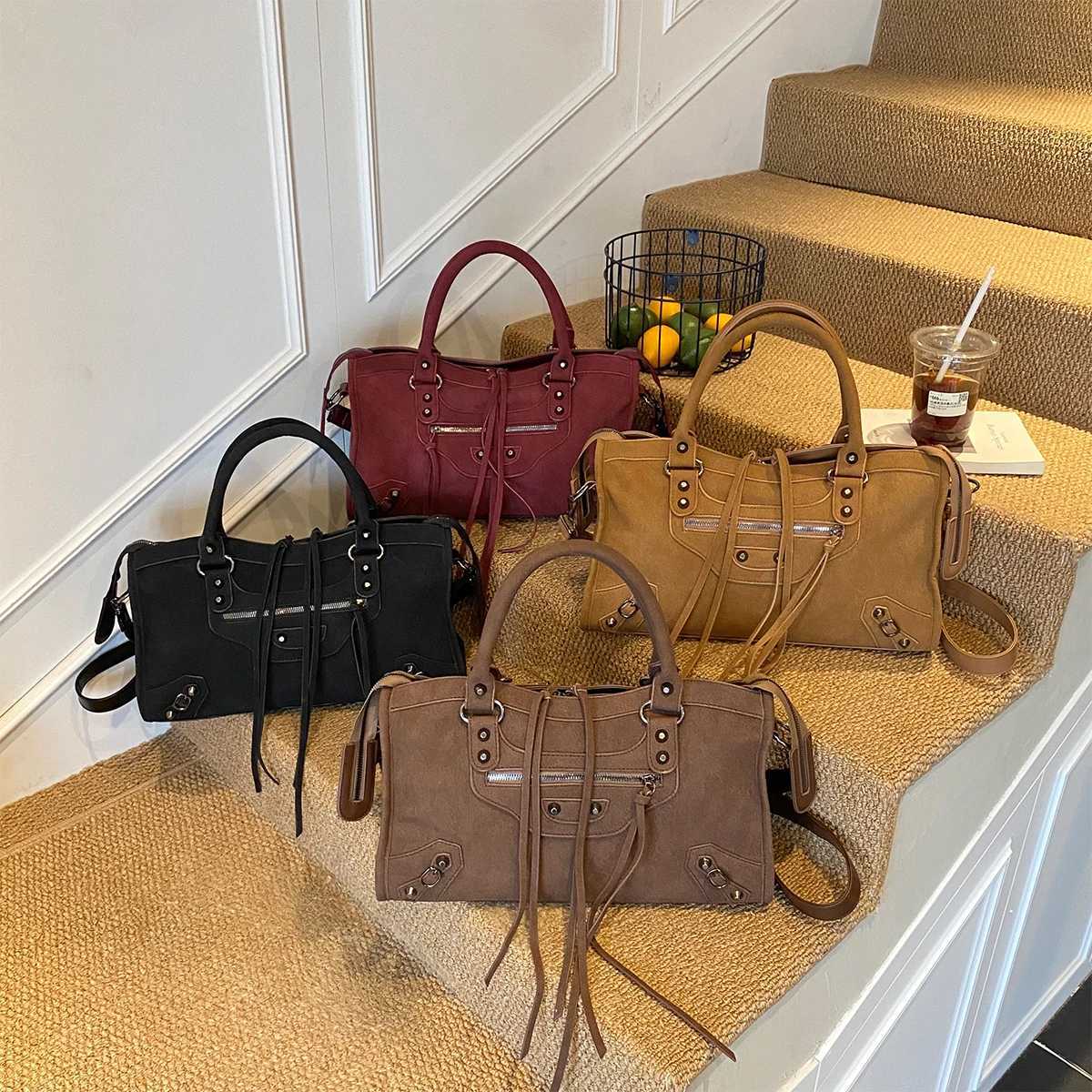 Women Luxury Shoulder Bag Studded Quilted Rope Lightweight Large Capacity Zipper Adjustable Strap Dual Handles Travel Business K251128