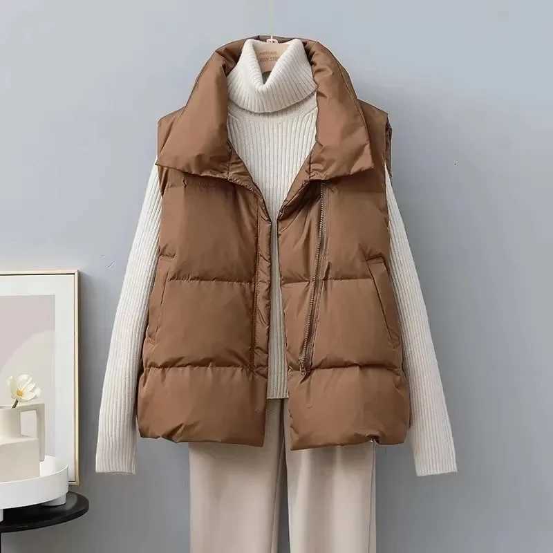 2025 New Winter Warm Cropped Vest Jackets For Women Fashion Sleeveless Stand Collar Zip Up Puffer Waistcoat Street Style OutwearT251128