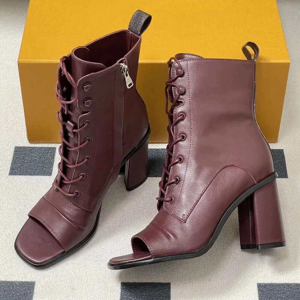 womans booties dress shoe luxury Ankle Boots designer shoe woman peep toe leather Strap zip high Chunky heel laddy boots fashion patty Hight Heels Boot