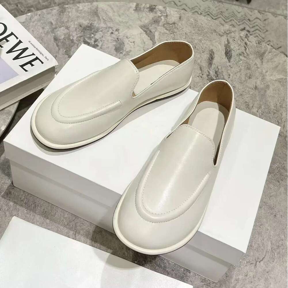 2025 soft soled loafers for women's spring and summer new style, one foot casual shoes, suede flat sole single shoe trend