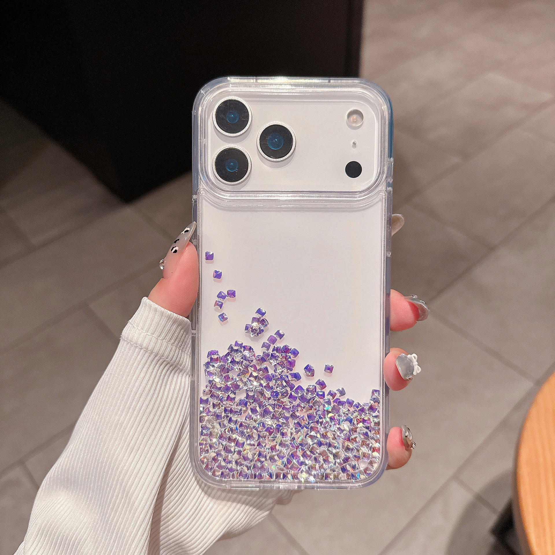 Transparent Flowing Sand Phone Case iPhone 17 Compatible with Apple 16/15/14 Pro Max Fashion Light Luxury High-end Feel