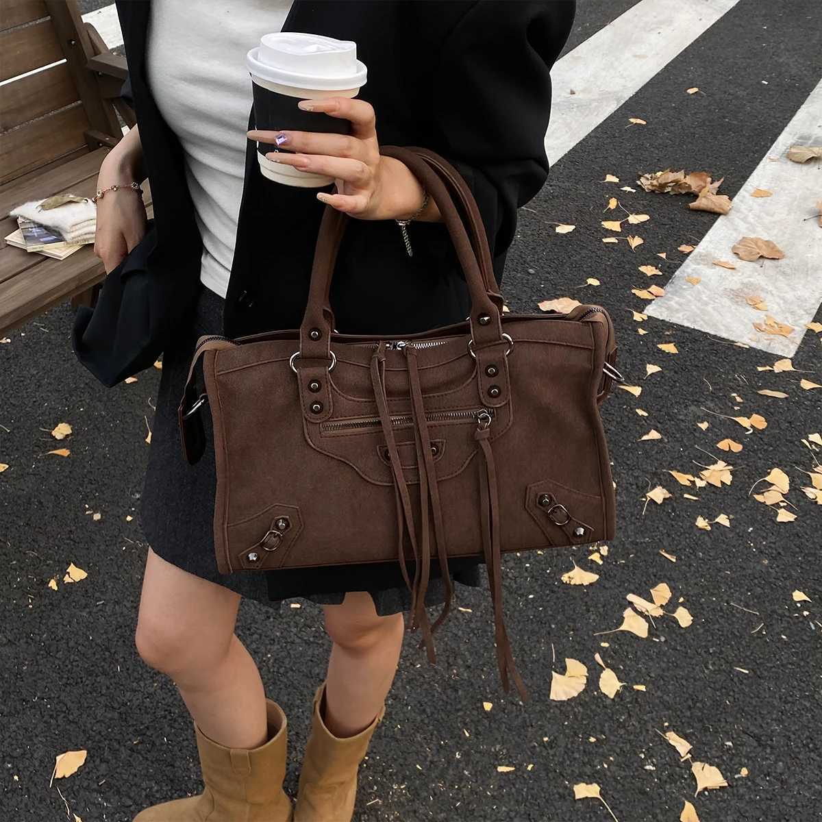 Women Luxury Shoulder Bag Studded Quilted Rope Lightweight Large Capacity Zipper Adjustable Strap Dual Handles Travel Business K251128