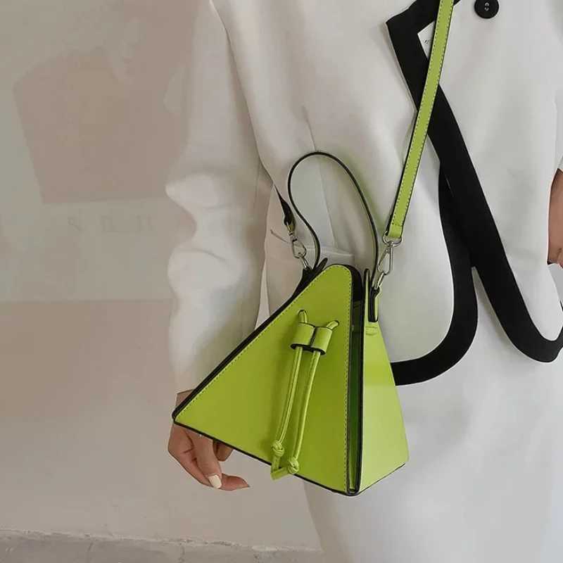 Designer Fi Ladies Shoder Bags Handbag Sense of Luxury Wen Bags High Quality Leather Crossbody Bag Designer Fem Triangle Bags Y251127