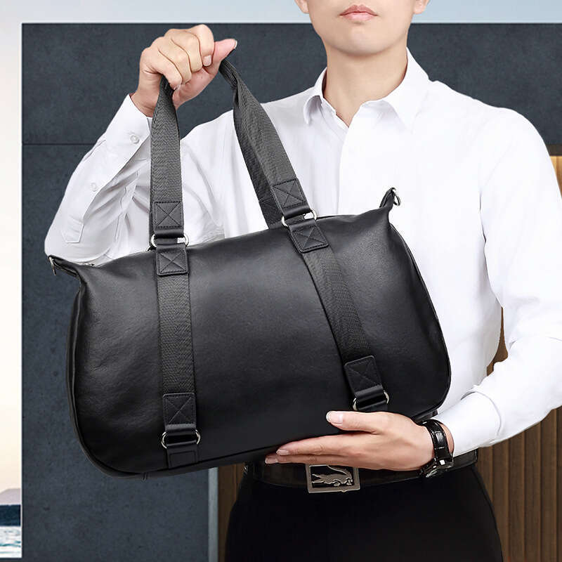 Luxury Bag Designer New Fashion Handbag Lightweight Top Layer Cowhide High End Feel Men S Crossbody Large Capacity Travel Bag