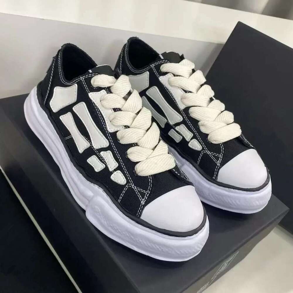 Bone 2025 canvas color blocked sports men's casual couple style thick soled board shoes women's spring new trend
