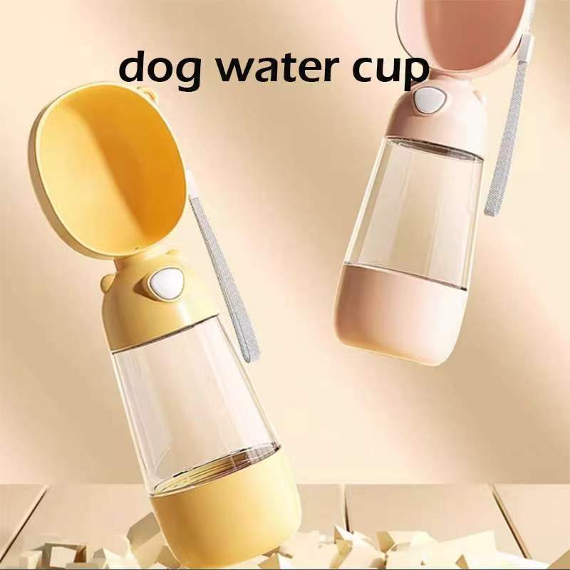 free shipping Portable water dispenser pet dogs to go and drink water, accompanied by a cup outdoor drinking, convenient for free drinking when going 