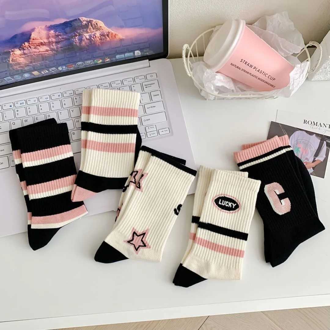 5 Pairs of Cozy Patchwork Crew Socks - Soft Breathable and Comfy Mid Tube Socks for Fall Winter - Hand Washable J251128