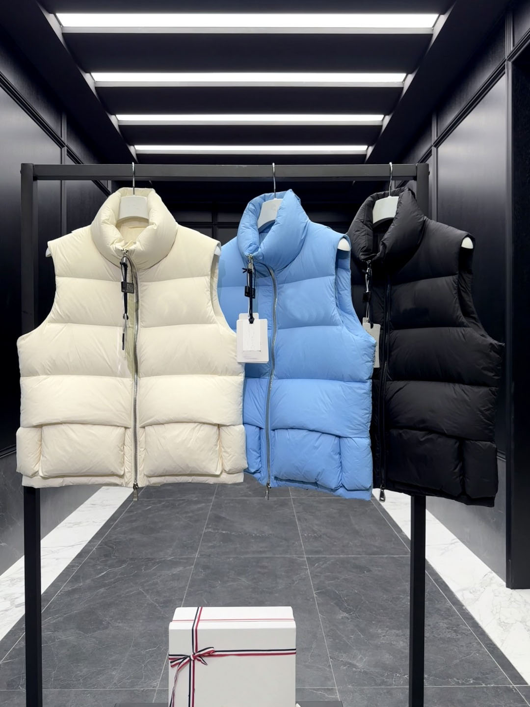 Winter high quality mens down vest highend outdoor windproof and warm goose down filling material luxury brand designer vest