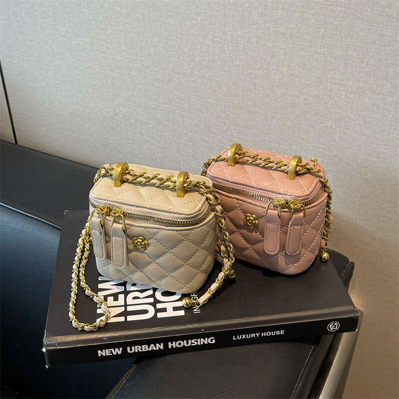 Shoulder bag Designer Handbag mini Luxury bags square diamond grid Fashion Retro Handheld Underarm High End Solid color hot selling travel festival bi