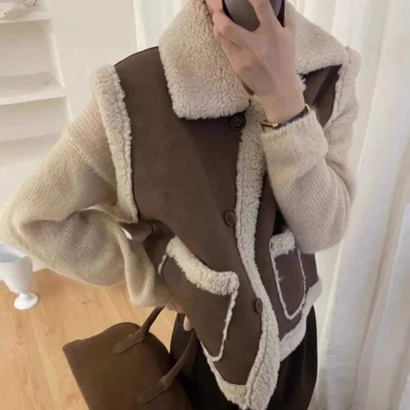 Winter Casual Wear Womens Korean Velvet Suede Sleeveless Vest with Sheepskin Fur Thickened Lapel Collar Outerwear for FallT251128