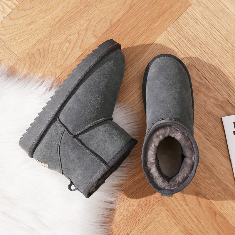 Designer Boots 2025 New Women's Genuine Leather Snow Boots, Plush Lined Extra Warm Flat Low Heel Ankle Winter Shoes