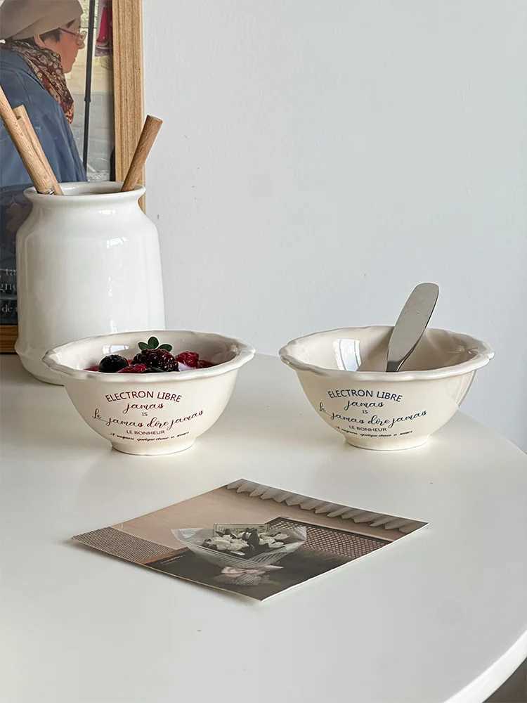 Luxury Ins Style Simple Ceramic Cutlery Bowl French Letter Pattern Household Fruit Plate High Quality Daily Breakfast Bread Snack Plate Y251129