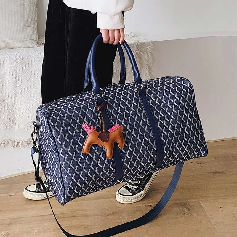 new fashion womens travel large capacity classic lage trend brand mens sports fiess bag designer handbag
