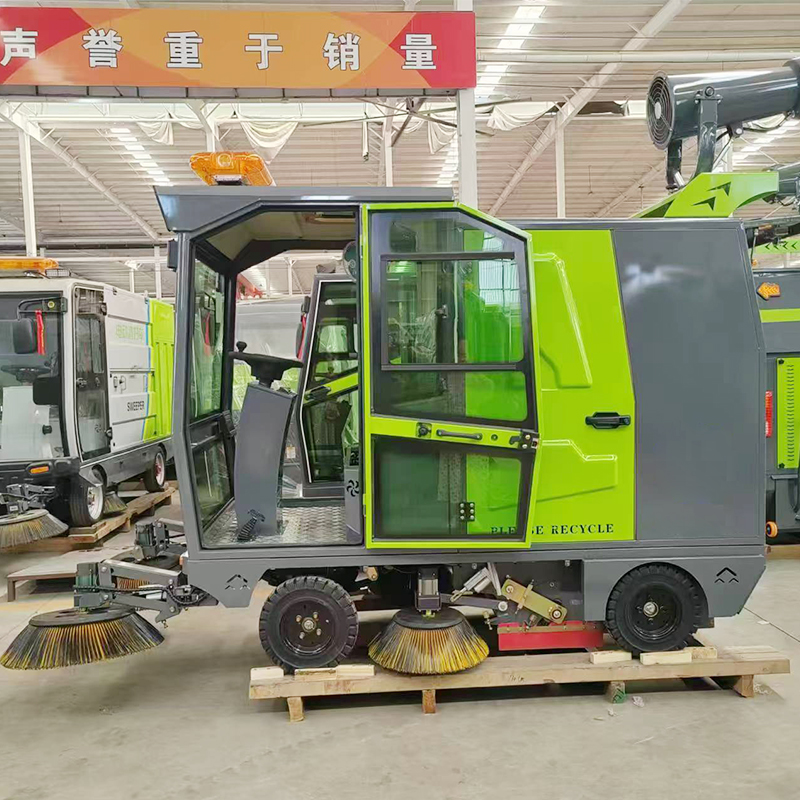 Compact Broom Sweeper Vehicle For Crowded City Environments