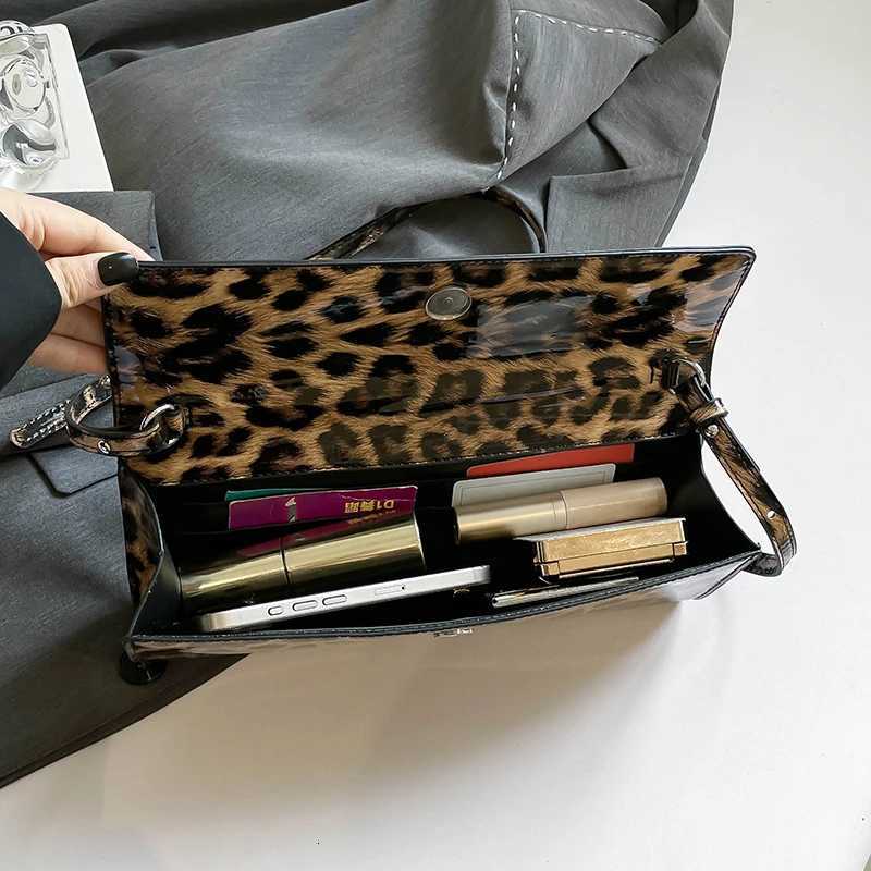 Leopard Print Handbag Womens Shoulder Bag Flap Pu Leather Crossbody Bags Lady 2025 Spring Small Tote Versatile Messenger Bags K251128