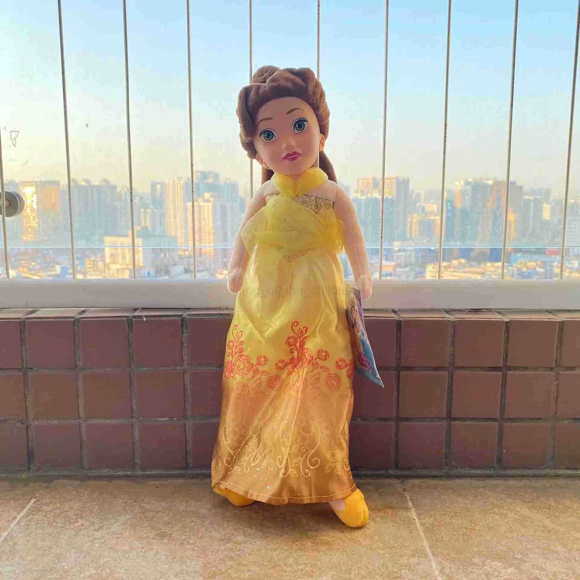 Disney 20cm Disney Princess Series Plush Toy Snow White Cinderella Doll Birthday Party Room Decoration Doll Gift W250429