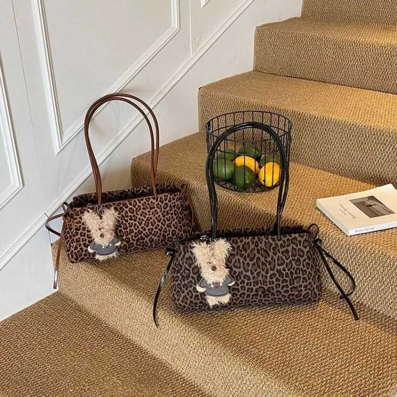 Leopard Print Shoulder Bags Large Capacity Double Sided Use Sense of Luxury Zipper Tote Bags for Women 2025 Hot Sale K251128