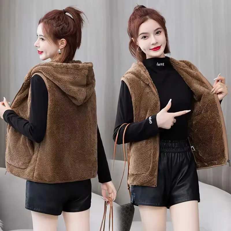 Korean Hooded Fleece Vest Jacket 2025 New Autumn Winter Women Sleeveless Jacket Lady Casual Warm Soft Waistcoat FemaleT251129