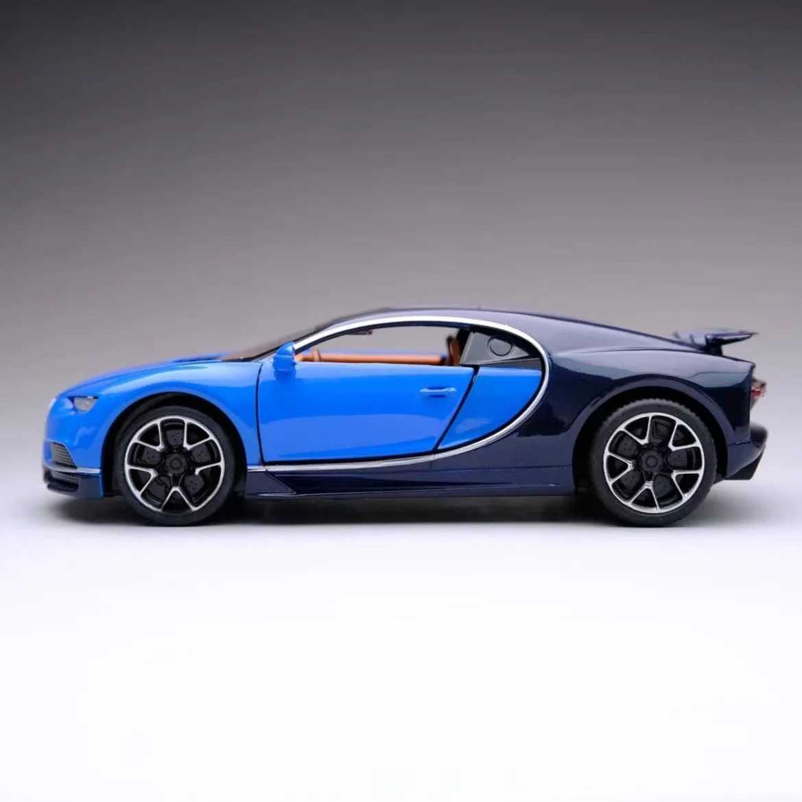 132 Bugatti Chiron Sports Car Metal Toy Alloy Car Diecasts Toy Vehicles Car Model Sound and Light Model For Children J251129