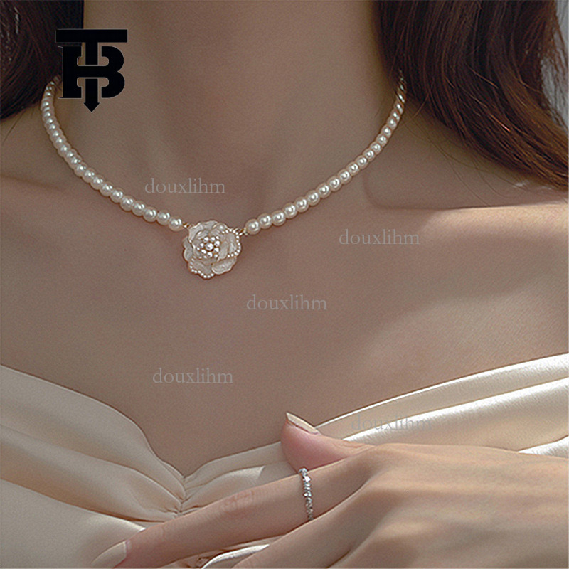 TB BHULAMTE Women's Camellia Flower Necklace, Chinese-Style Acrylic Resin Pearl Jewelry with Heart Love Circle Pendant - 40 cm Popcorn Chain, Black an - view 3